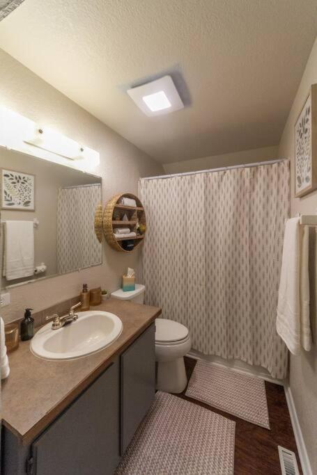 A Very Unique Quirky And Comfortable Home Spokane Esterno foto