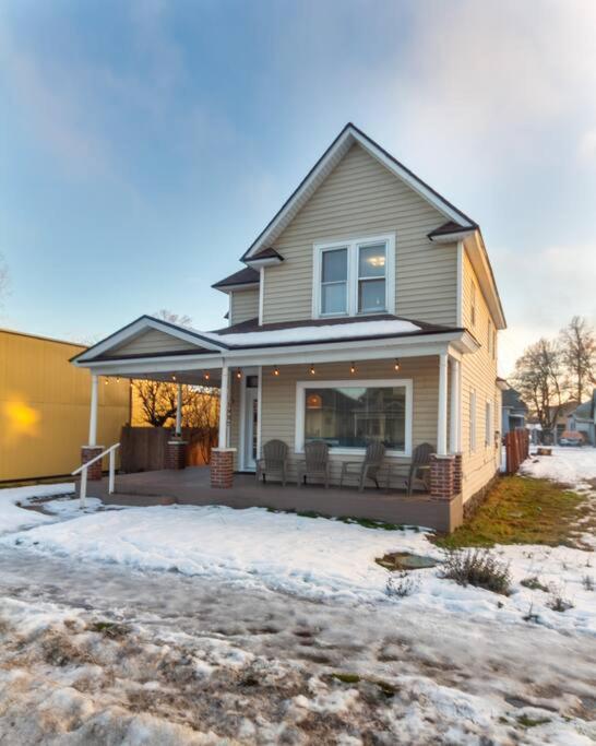 A Very Unique Quirky And Comfortable Home Spokane Esterno foto