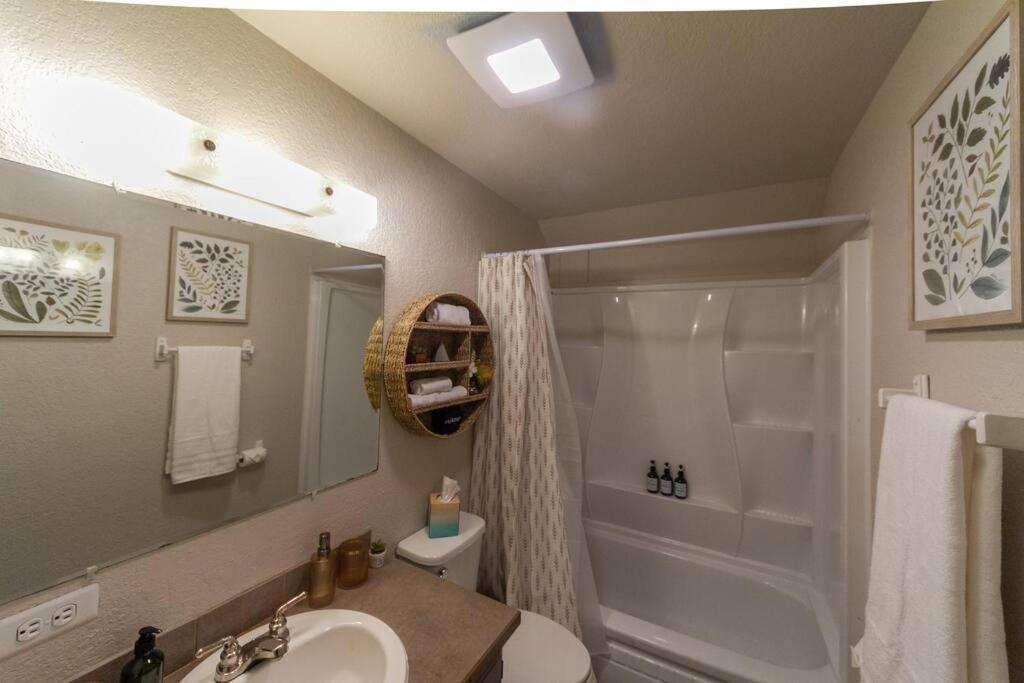 A Very Unique Quirky And Comfortable Home Spokane Esterno foto
