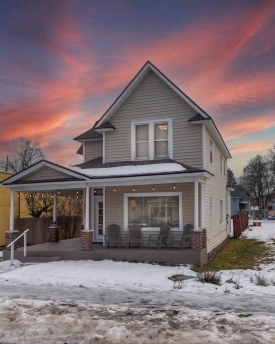 A Very Unique Quirky And Comfortable Home Spokane Esterno foto